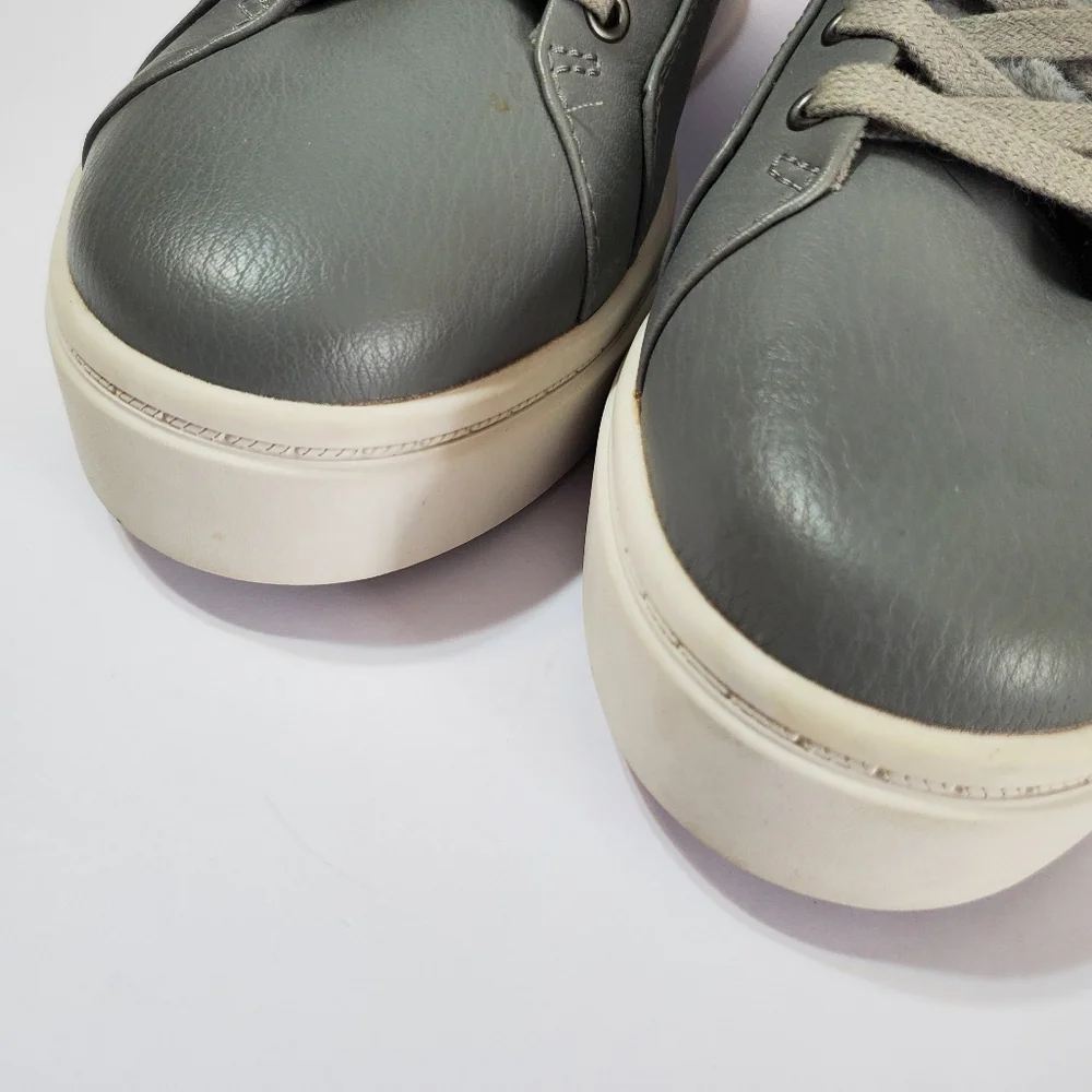 Koolaburra By UGG Women's Gray Sundell Fuzz Faux Fur High-Top Sneakers Size 9